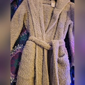 Very comfy pottery barn teen Robe one size